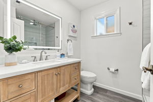 028_F8_1444 Curtiss Ave