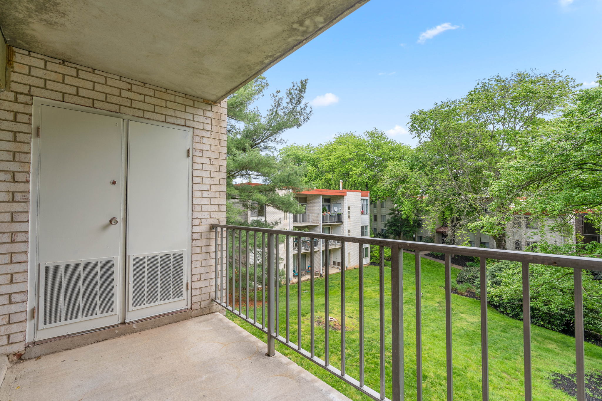 14446 Parkvale Road #4 Photo 25