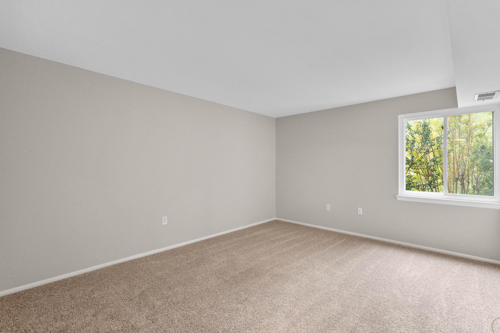 14446 Parkvale Road #4 Photo 17