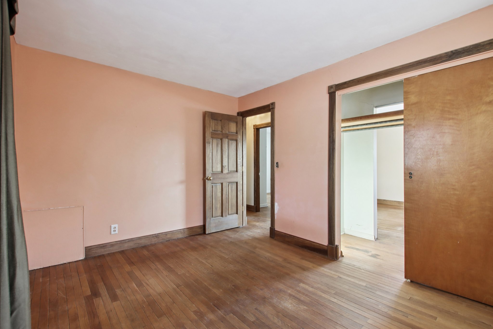 Raymond Rd-S1102-020.jpg
