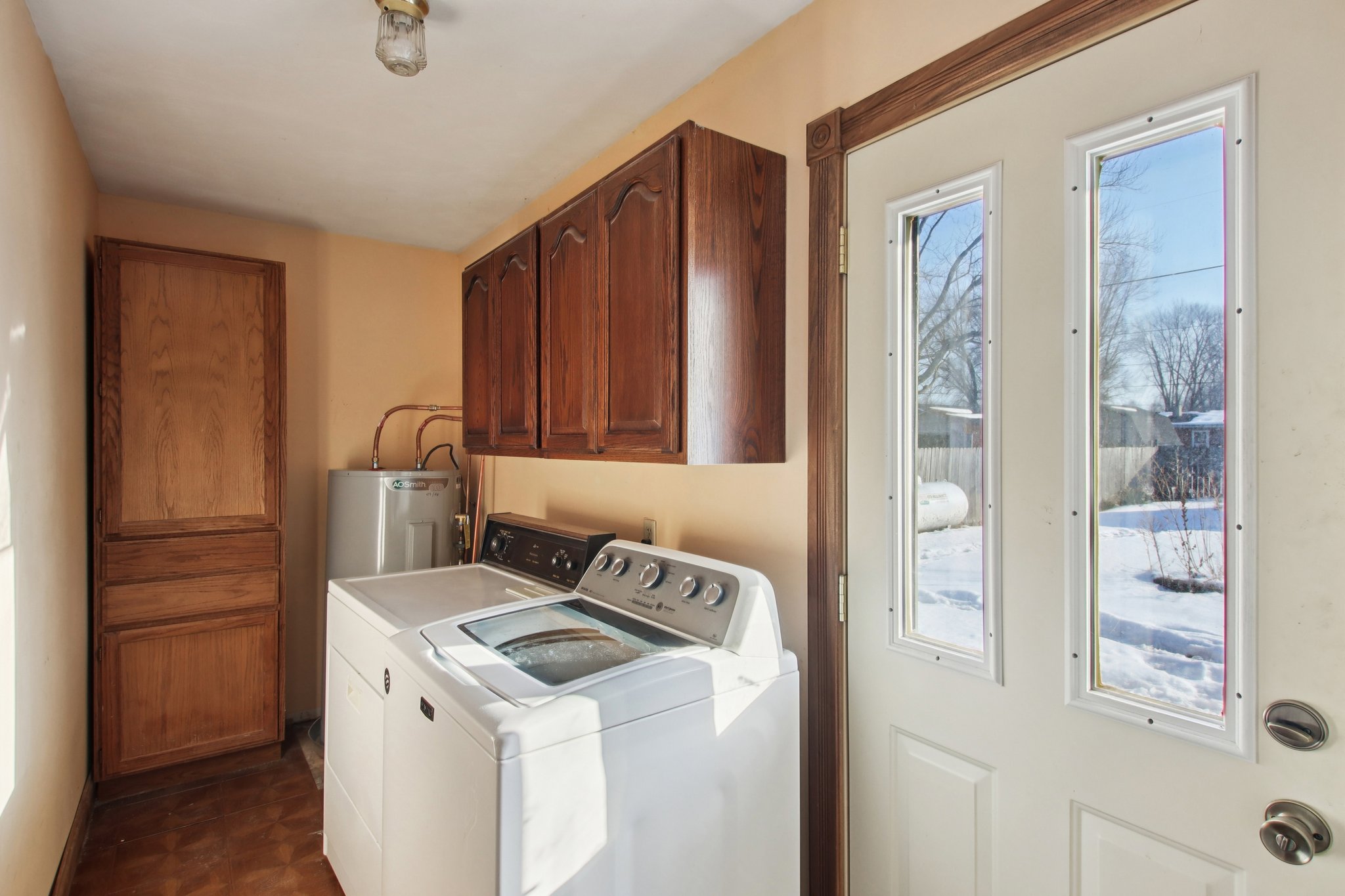 Raymond Rd-S1102-025.jpg