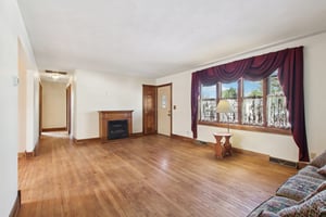 Raymond Rd-S1102-008.jpg
