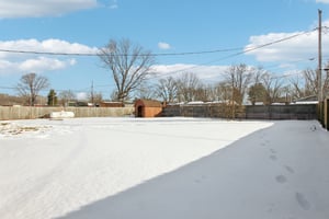 Raymond Rd-S1102-030.jpg