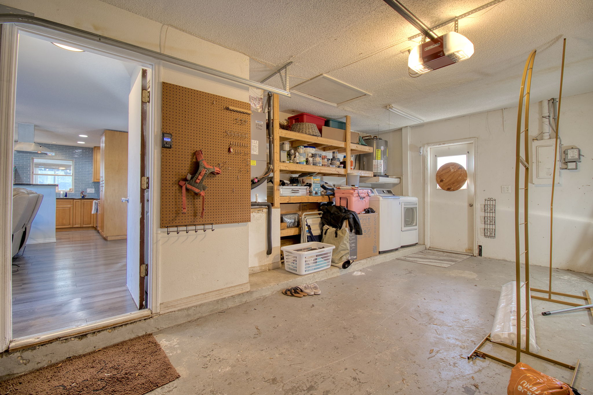  Photo 23