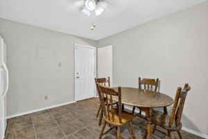  Photo 23