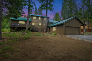  Photo 0