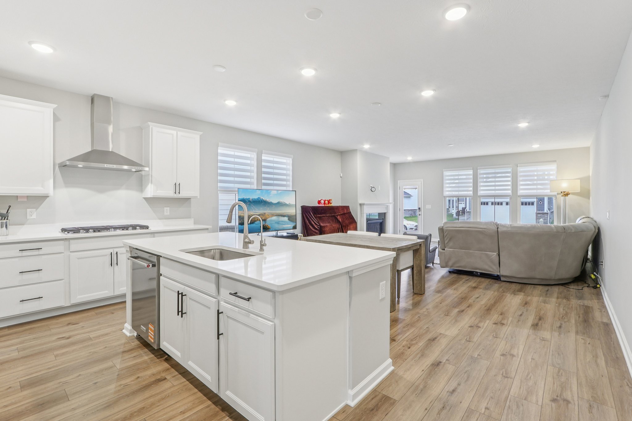 Bishop Birch Pl-S2803-020.jpg