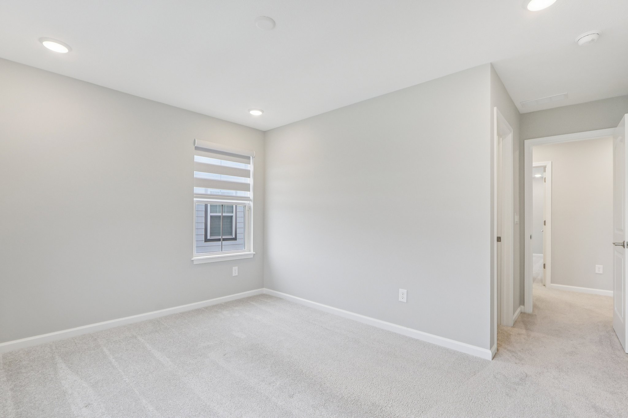 Bishop Birch Pl-S2803-035.jpg