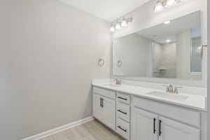 Bishop Birch Pl-S2803-045.jpg