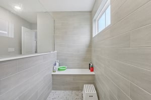 Bishop Birch Pl-S2803-047.jpg