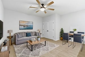 IMG_4439 virtually staged.jpeg