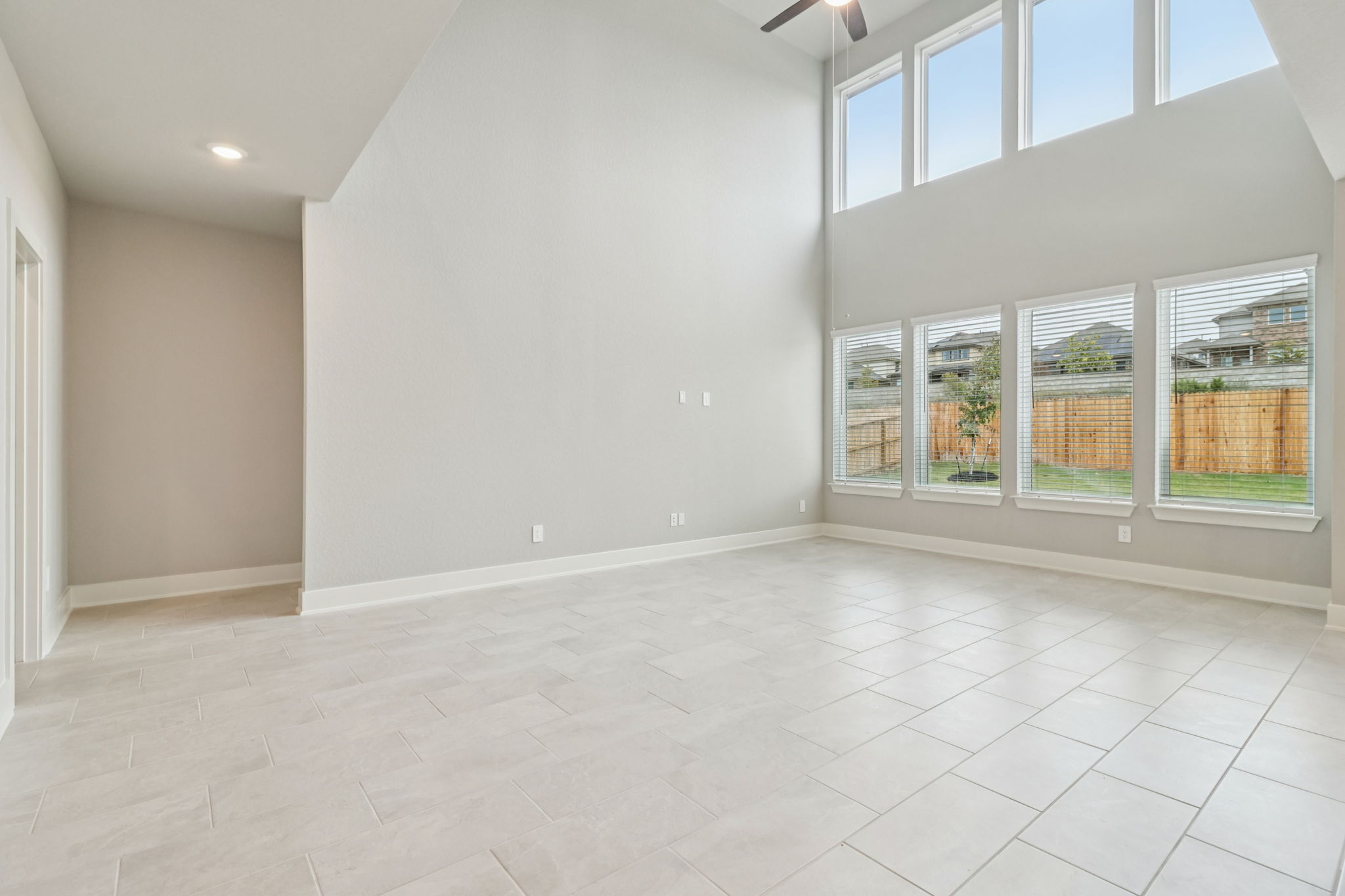 San Antonio - Sagebrooke - 14467 Feather Vale San Antonio TX 78254 - 013