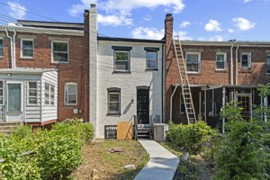 Exterior - Rear