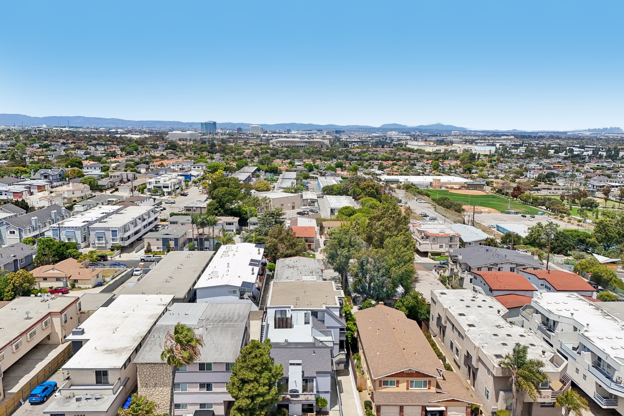 Manhattan Beach Blvd A-S2705-039.jpg