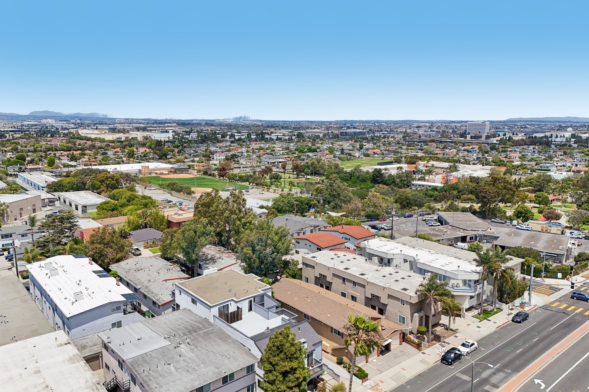 Manhattan Beach Blvd A-S2705-040.jpg
