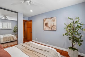 Manhattan Beach Blvd A-S2705-019.jpg