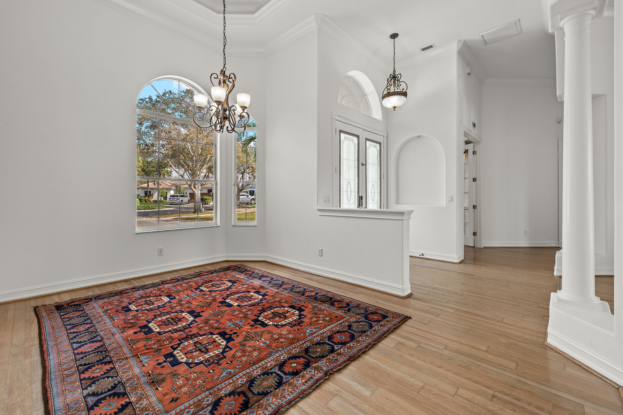 Dining Room 2 of 2