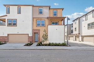 Southern California - Stratus - 1448 Stratus Drive - 001