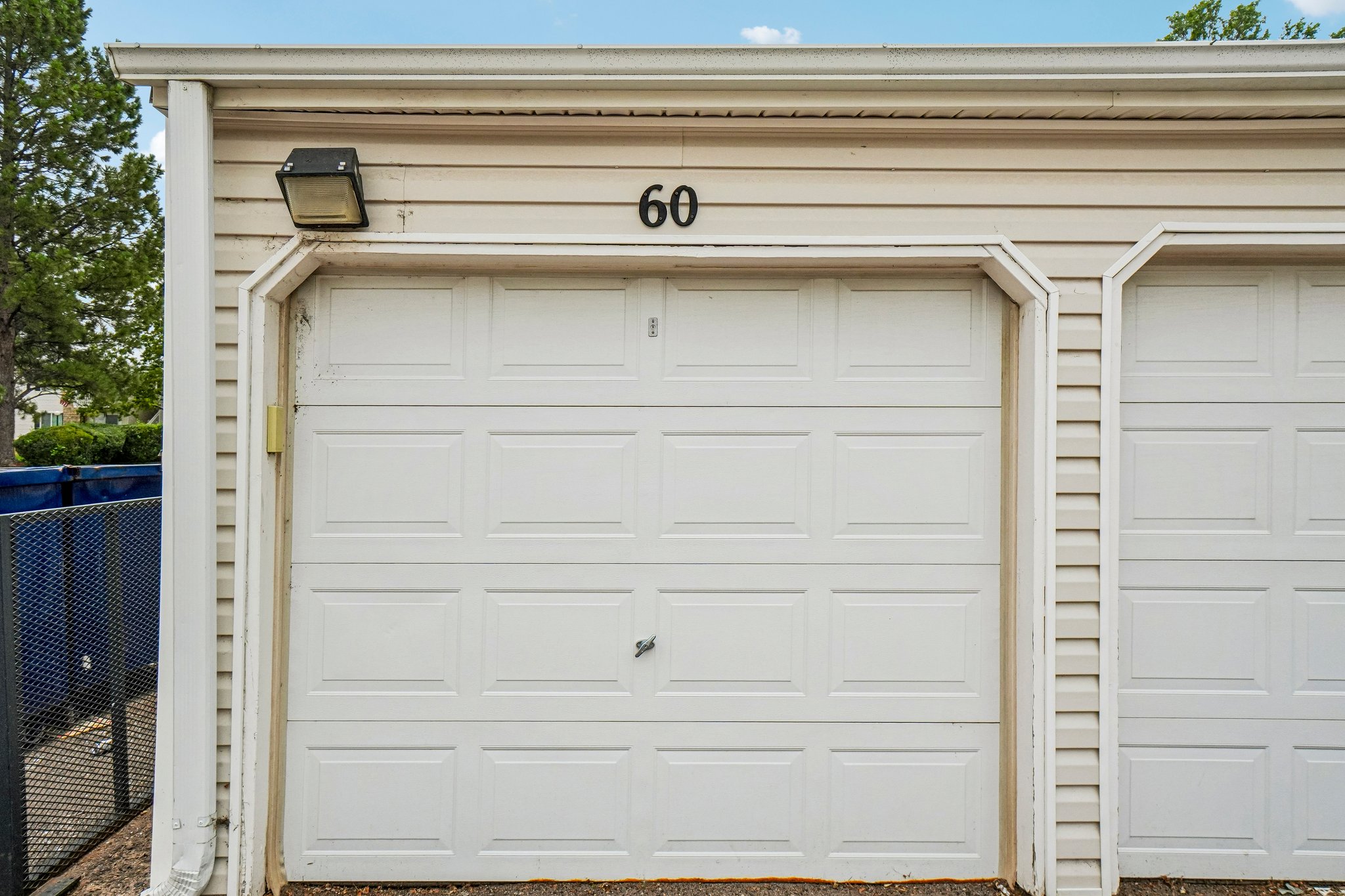 E Colorado Dr 204-S1108-025.jpg