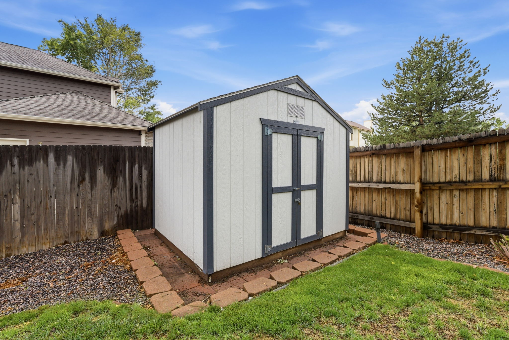 6 14492 W 70th Pl