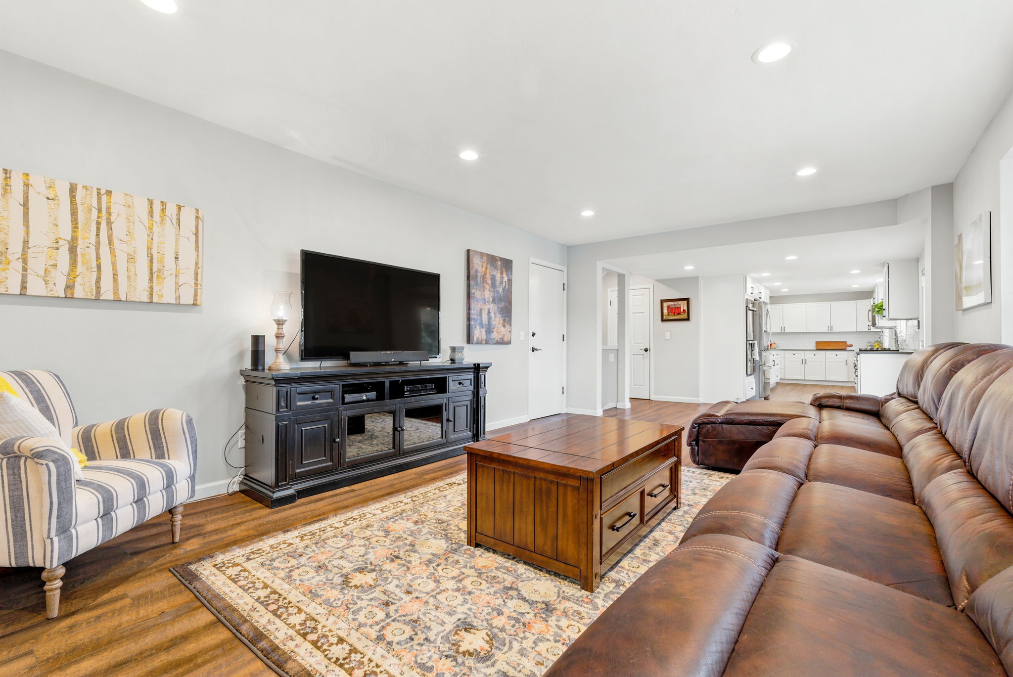 28 14492 W 70th Pl