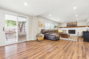 26 14492 W 70th Pl