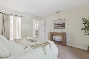 Albacore Ln-1505-015.jpg