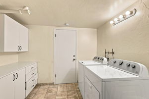  Photo 31