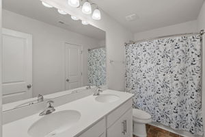  Photo 23