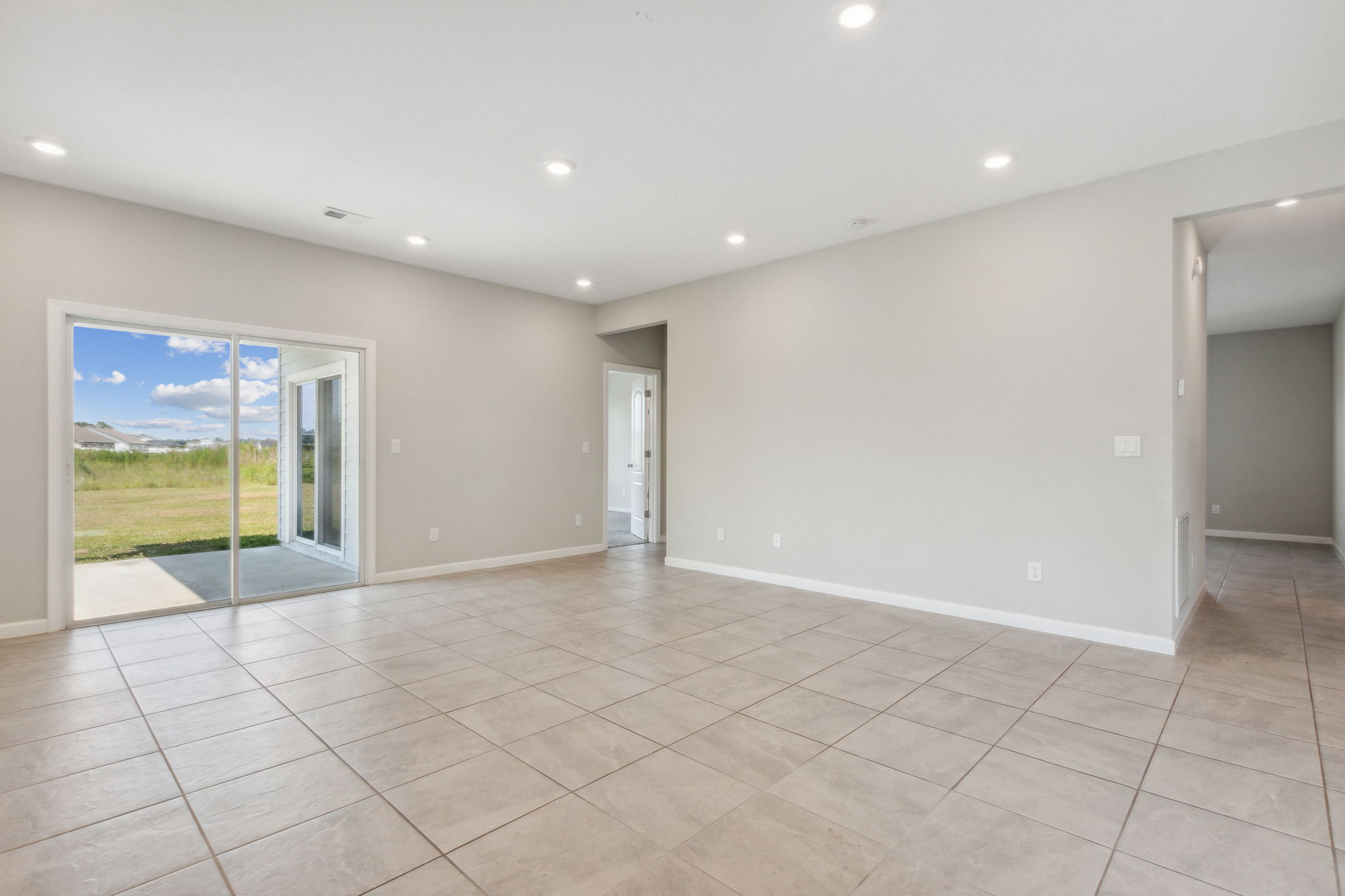 Living/Dining Room