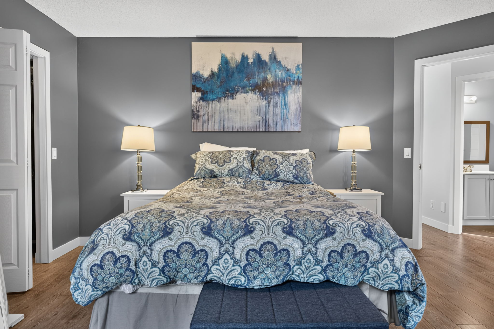 A calm primary retreat with walk-in & ensuite