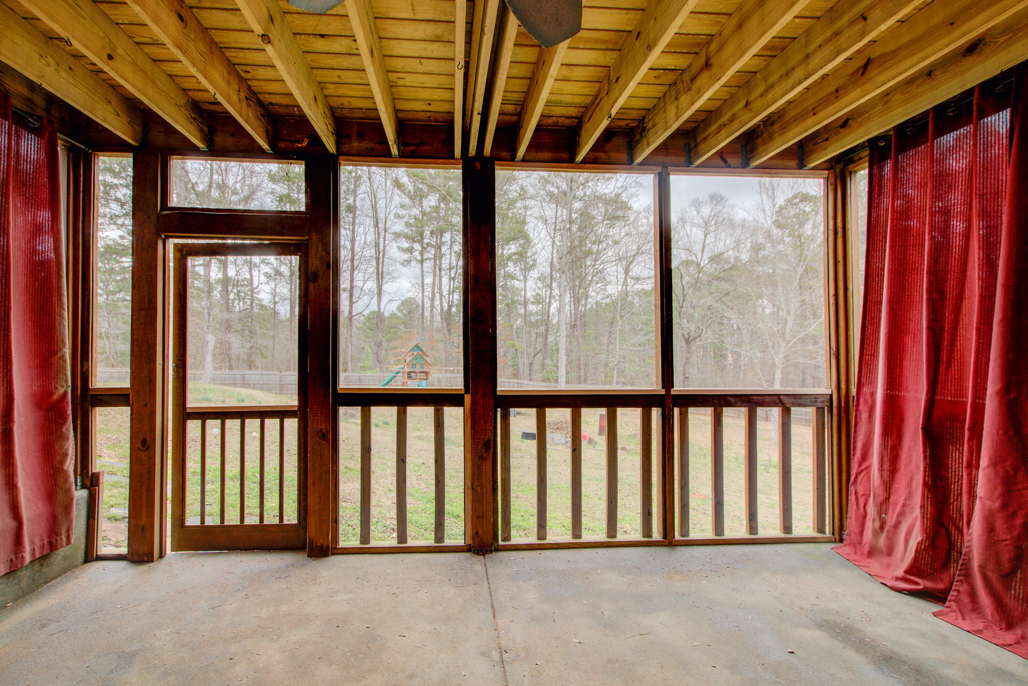 26 Terrace Level Screened In Patio