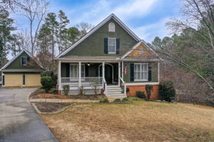 1 Aerial Ext Front w Detached Garage