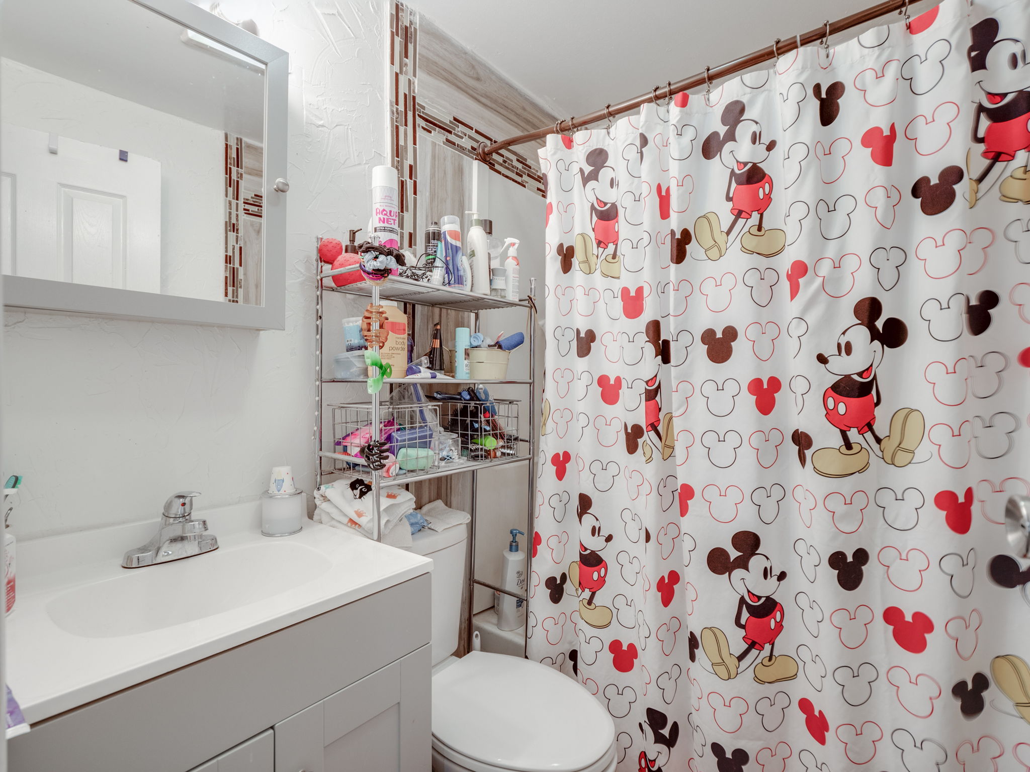 145 Railroad St Lincoln RI-28