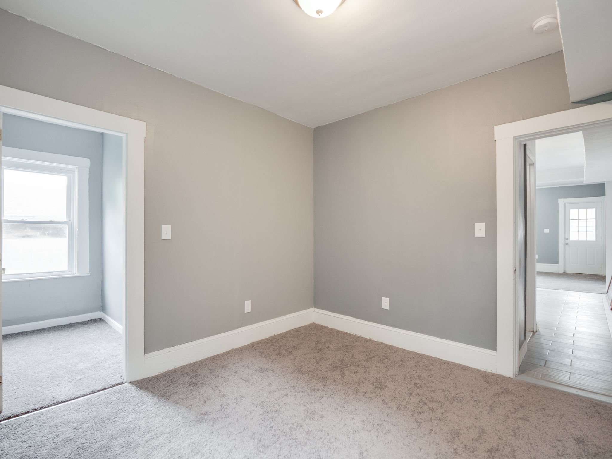 145 Railroad St Lincoln RI-54