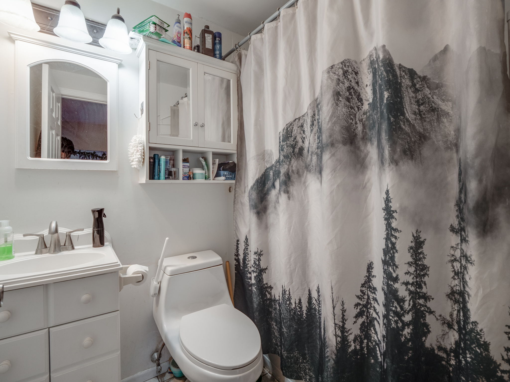 145 Railroad St Lincoln RI-58