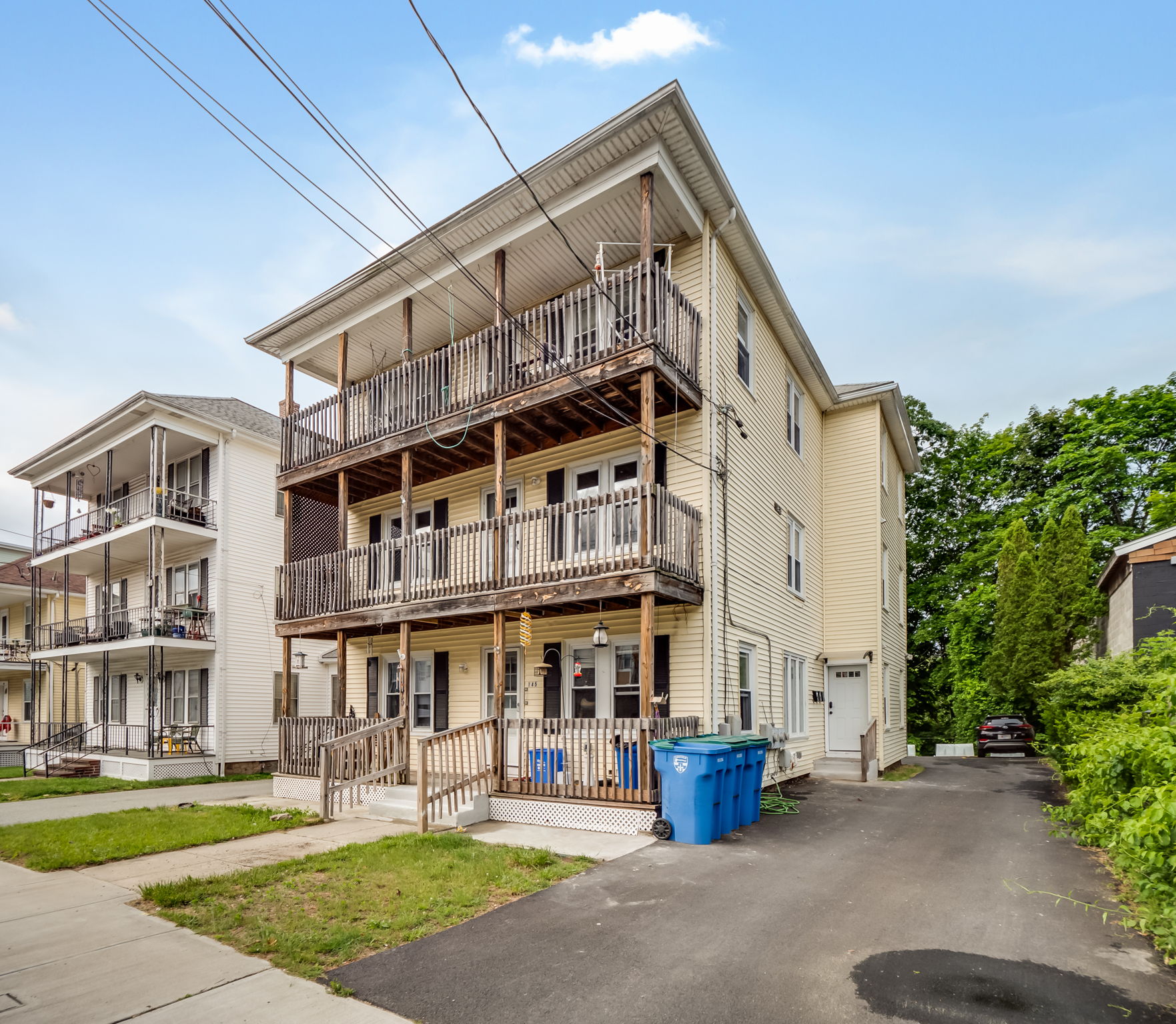 145 Railroad St Lincoln RI-76