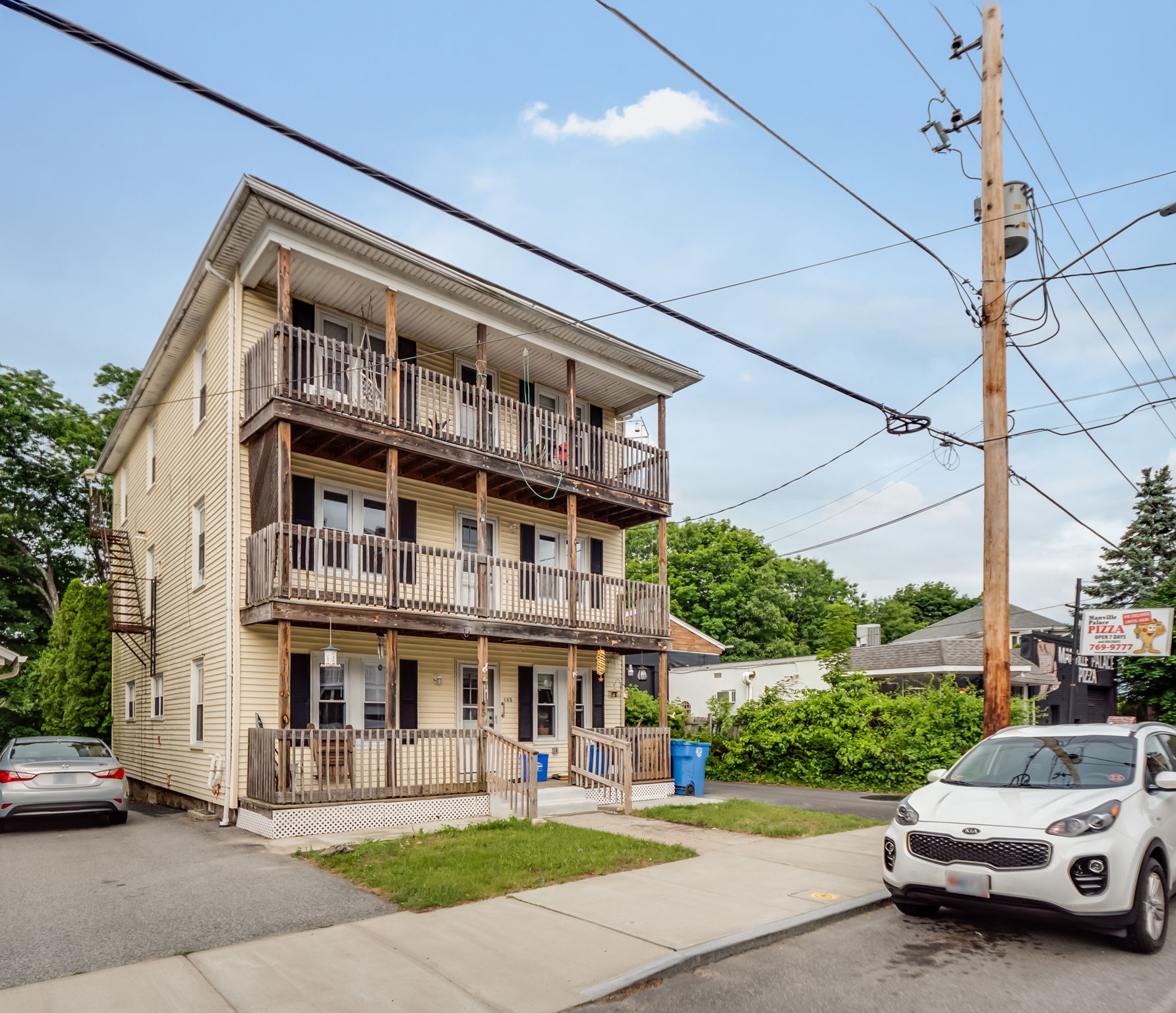 145 Railroad St Lincoln RI-77