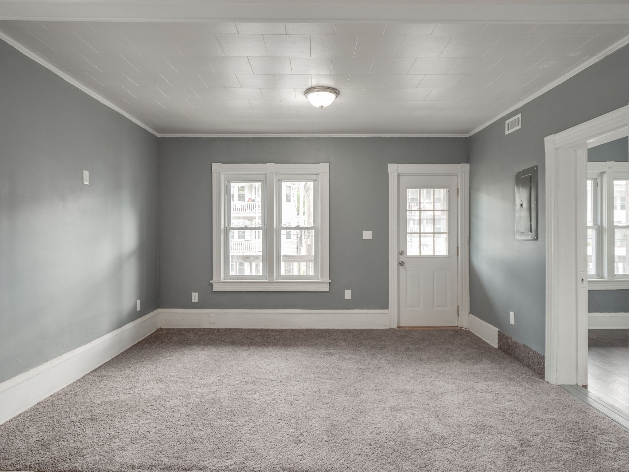 145 Railroad St Lincoln RI-46