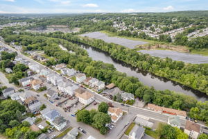 145 Railroad St Lincoln RI-11