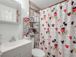 145 Railroad St Lincoln RI-28