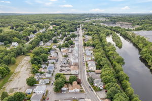 145 Railroad St Lincoln RI-10