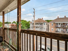 145 Railroad St Lincoln RI-68