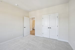 River Trail Circle-S2407-044.jpg