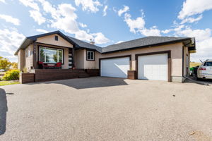  Photo 0
