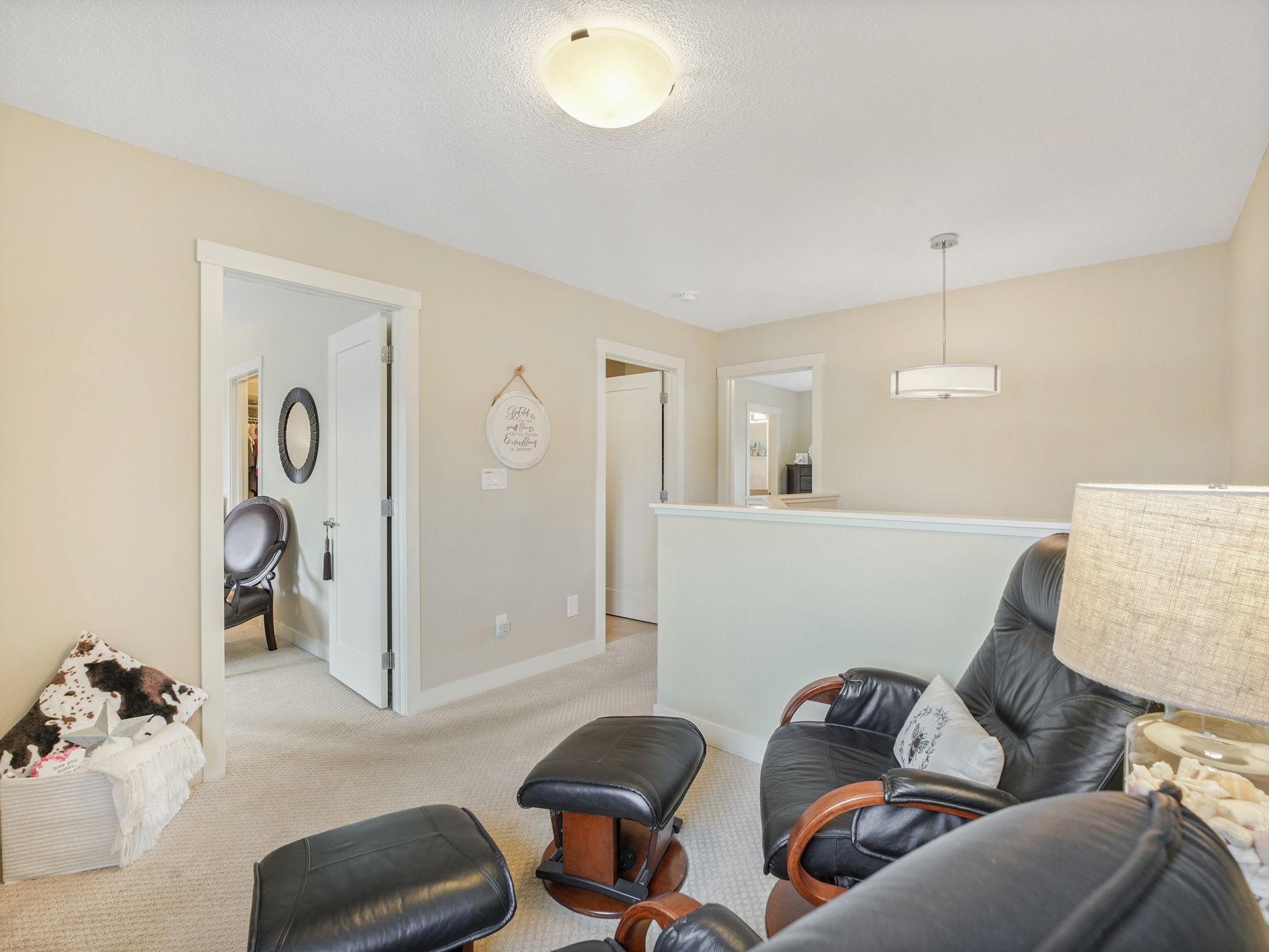  Photo 64