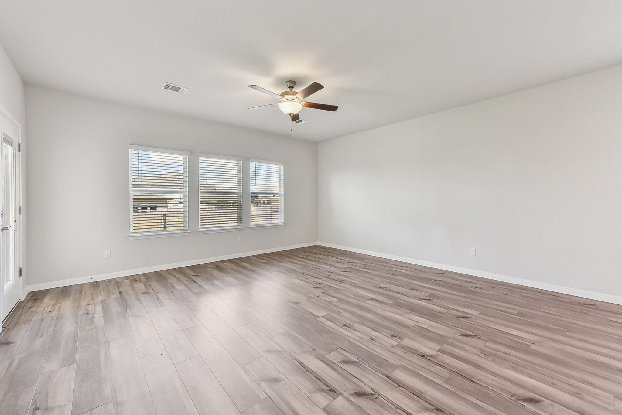 Austin - MorningStar - Reserve Collection - 145 Sungrove Trl, Andice, TX 78628 - 008