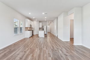 Austin - MorningStar - Reserve Collection - 145 Sungrove Trl, Andice, TX 78628 - 009