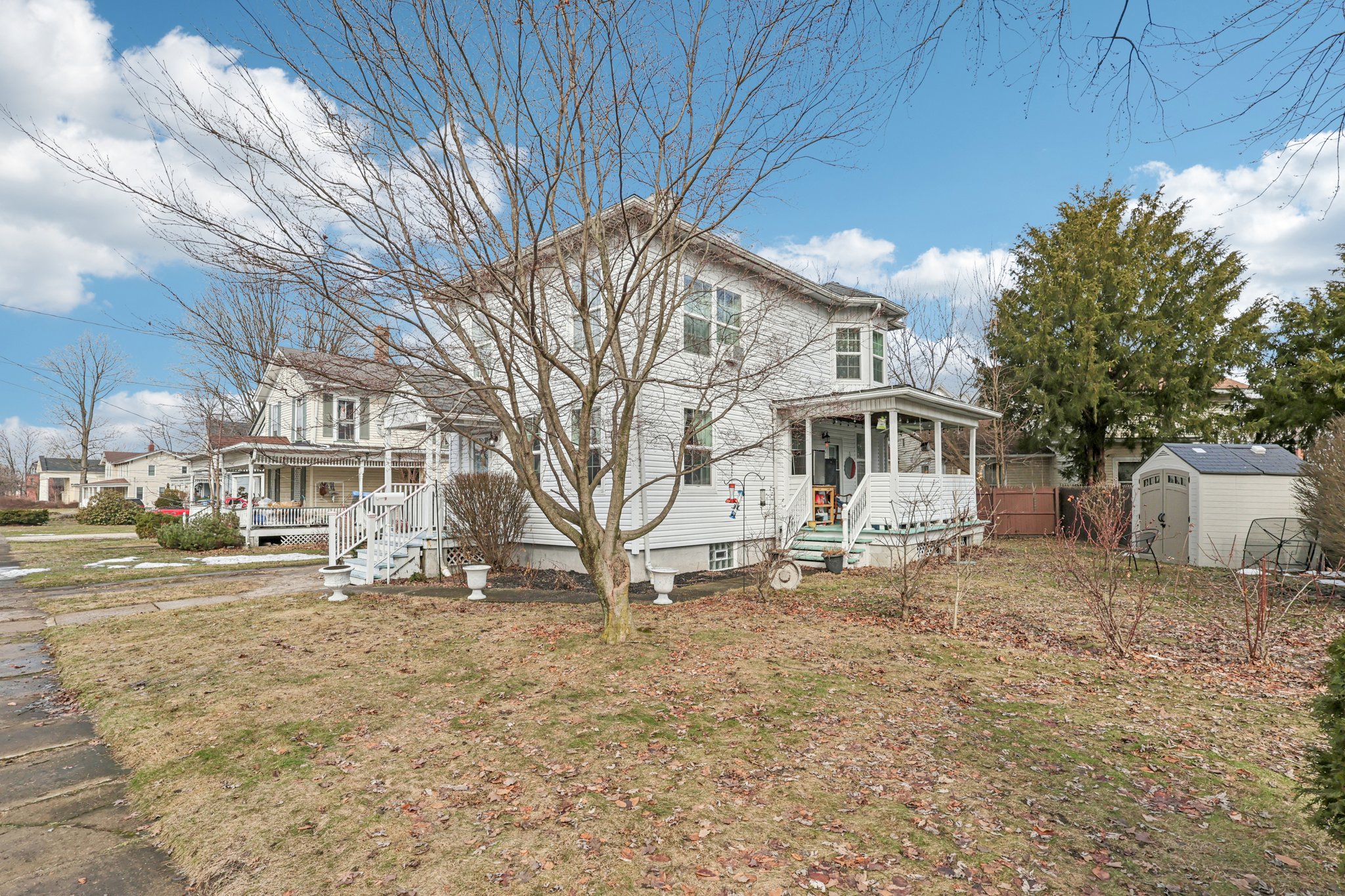 Walnut St-S2002-002.jpg