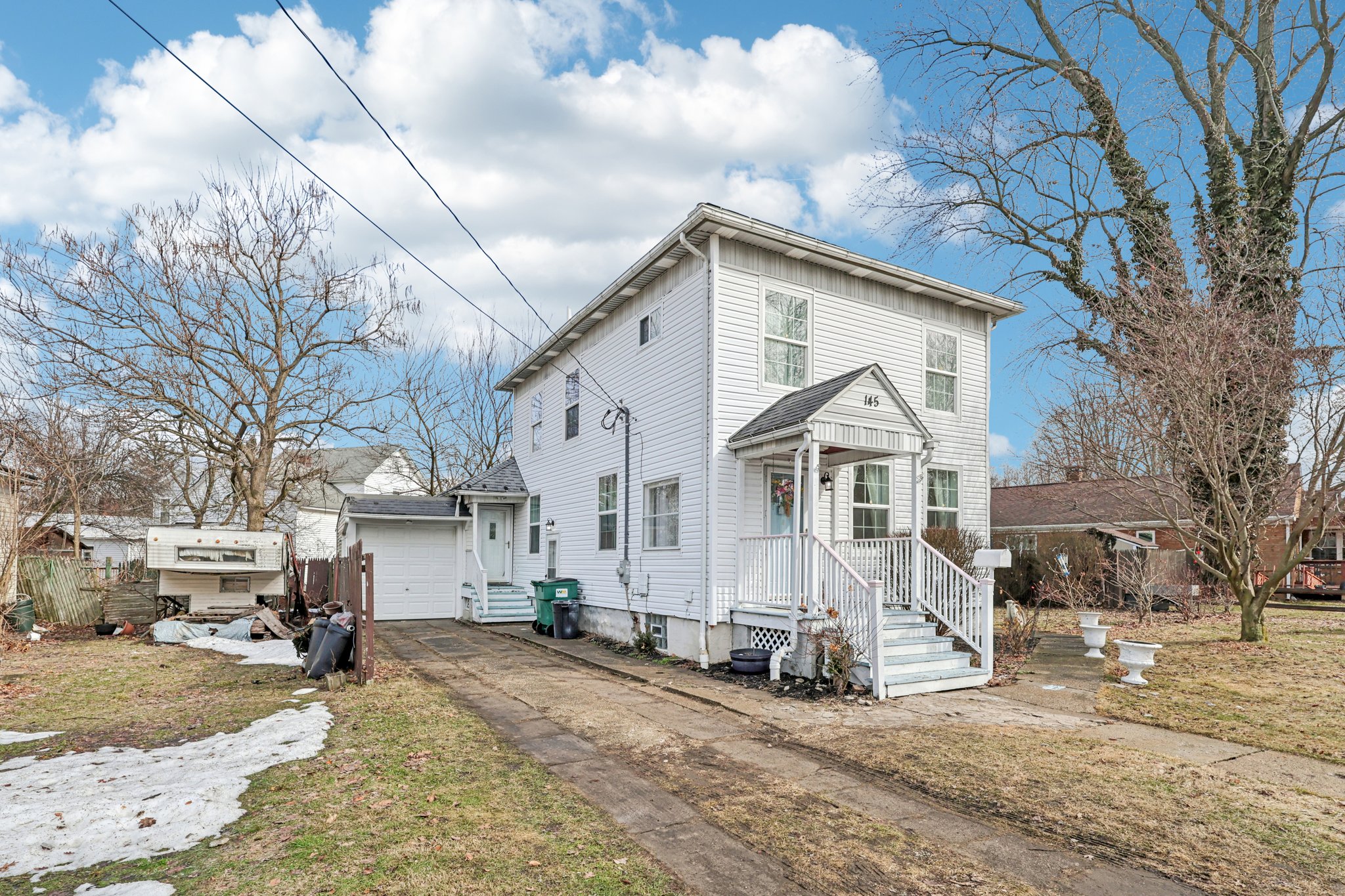 Walnut St-S2002-003.jpg